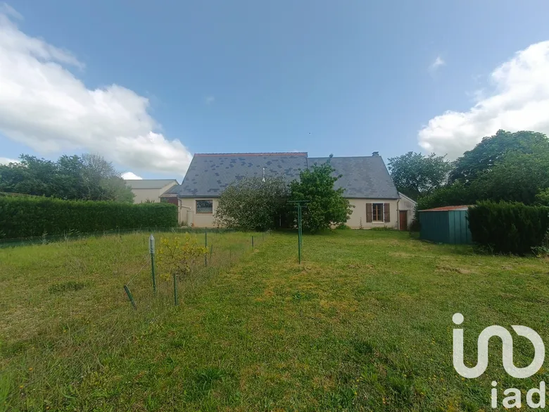Maison 3 pièces 77 m² · à Vouillon · 77 m² · 107 000 €