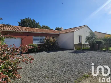 Maison traditionnelle à Saint-Philbert-de-Grand-Lieu (44310)