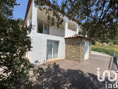 House at Le Luc (83340)