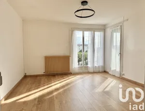 Appartement à Saint-Jean-de-la-Ruelle (45140)