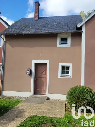 Maison de campagne à Chamouille (02860)