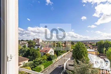 Apartment at Le Pecq (78230)