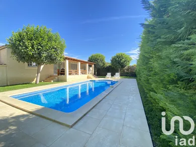 Traditional house in Eyguières (13430)