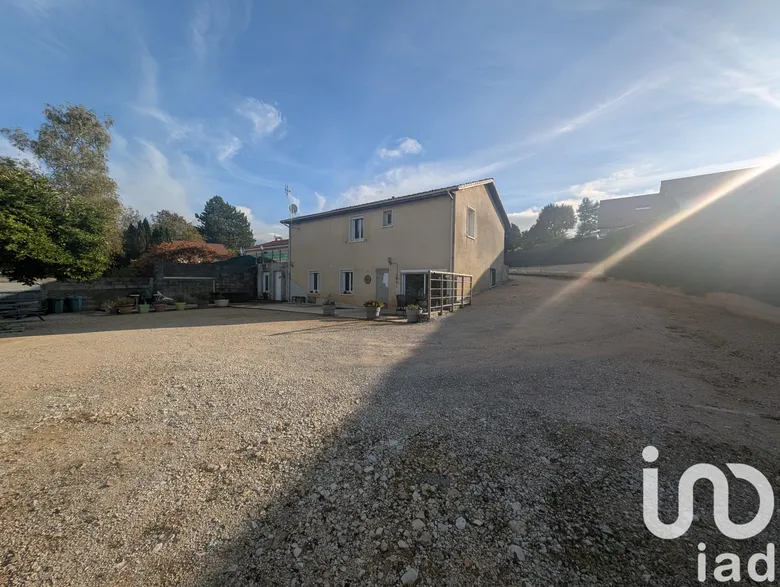 Maison 7 pièces 167 m² · à Dortan · 167 m² · 240 000 €