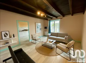 Village house at Saint-Lin (79420)