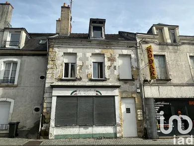 Building at Vierzon (18100)