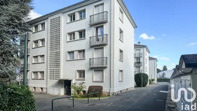 Apartment in Sceaux (92330)