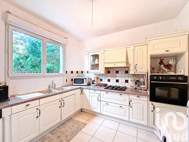 House in Clamart (92140)