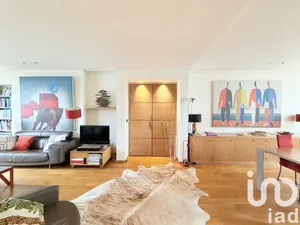 Apartment at Paris (75016)