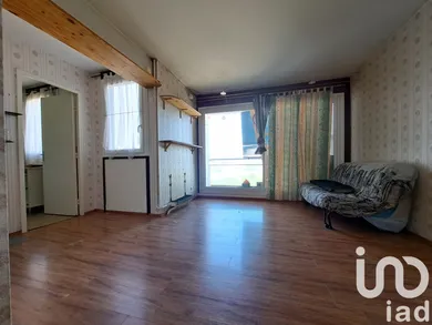 Apartment in Le Mans (72100)