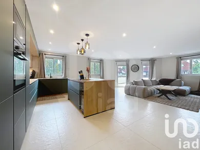 Duplex in Noisy-le-Grand (93160)