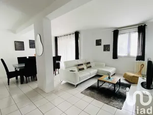 Appartement à Saint-Jean-de-la-Ruelle (45140)