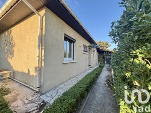 Traditional house at Ambès (33810)