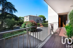 Appartement à Salon-de-Provence (13300)