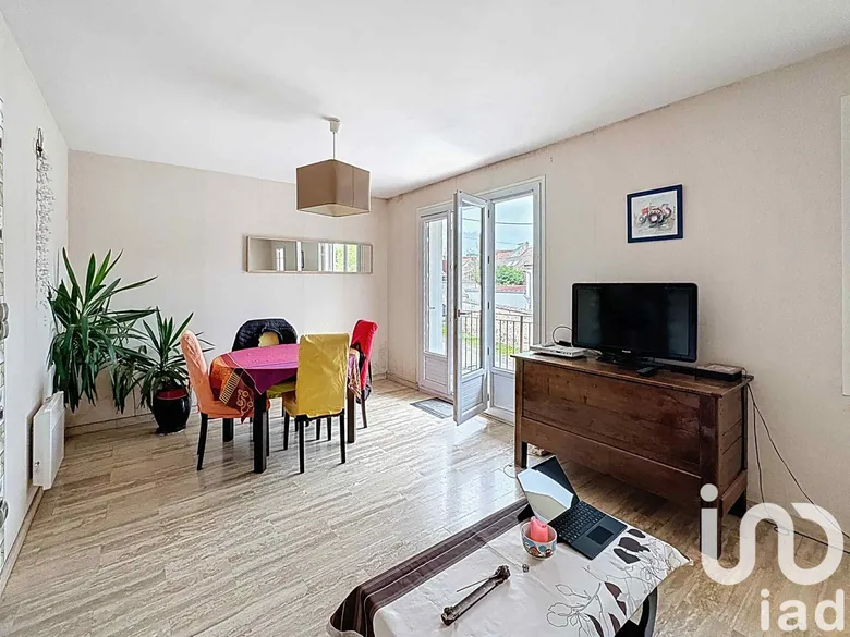 Appartement 3 pièces 58 m² · à Essômes-sur-Marne · 58 m² · 84 000 €