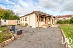 House at Orgeval (78630)