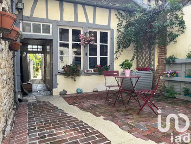 Townhouse at Chaumont-en-Vexin (60240)