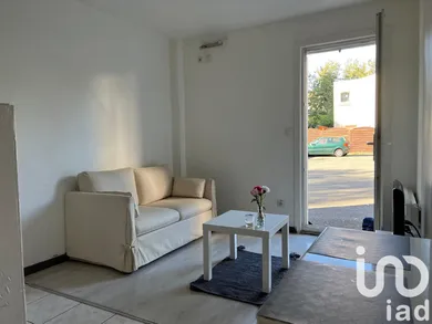 Studio à Athis-Mons (91200)