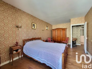 Immeuble à Nozay (44170)