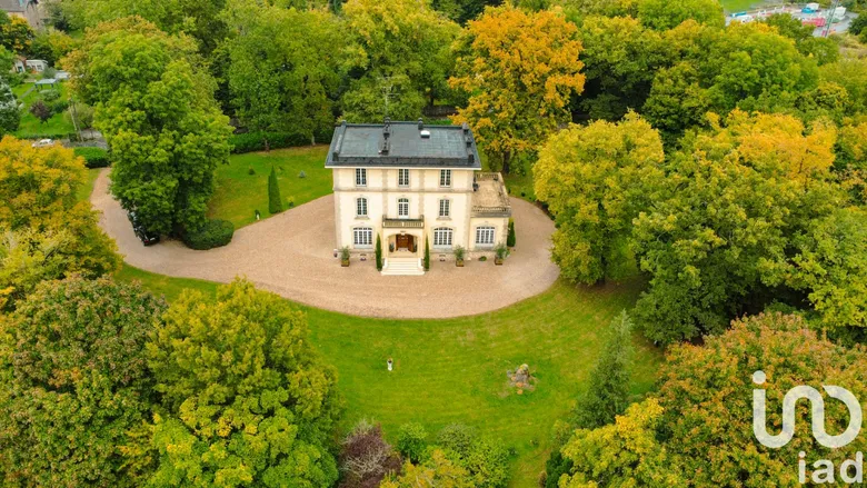 Maison 18 pièces 432 m² · à Piennes · 432 m² · 795 000 €