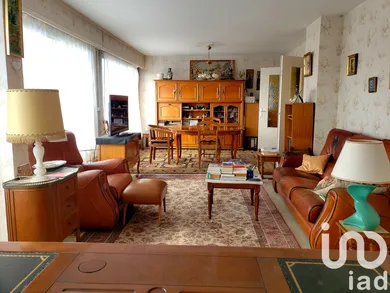 Apartment in Villeneuve-le-Roi (94290)