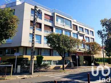 Apartment in Villeneuve-le-Roi (94290)