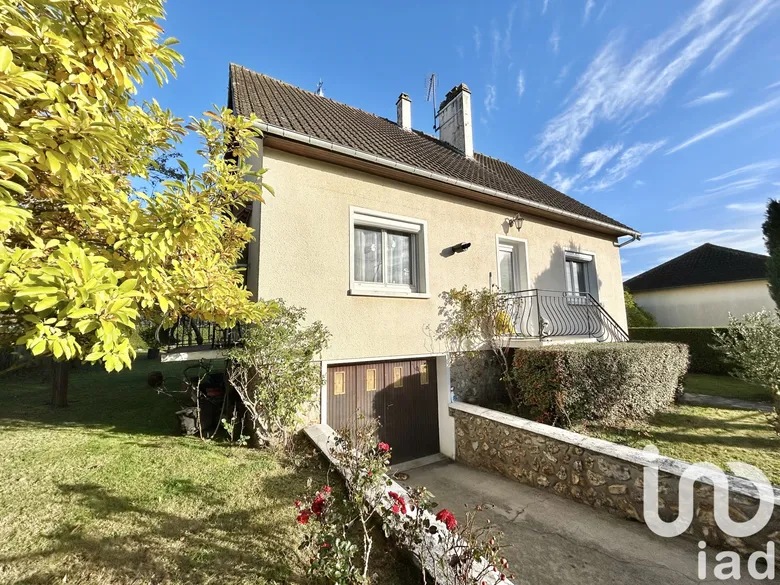 Maison 5 pièces 132 m² · à Breteuil · 132 m² · 175 000 €