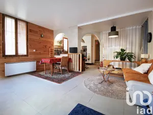 Apartment at Montreuil (93100)