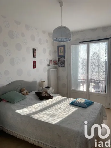 Apartment in Saumur (49400)