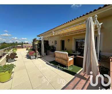 Apartment in Avignon (84140)