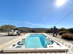 Maison à Saint-Laurent-du-Var (06700)