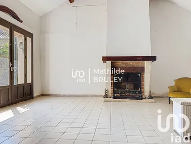 House in Sainte-Mesme (78730)