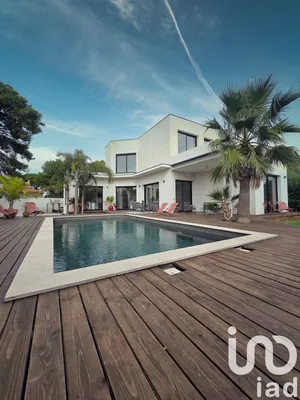 Maison d'architecte à Saint-Féliu-d'Avall (66170)