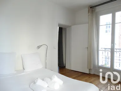 Apartment at Levallois-Perret (92300)