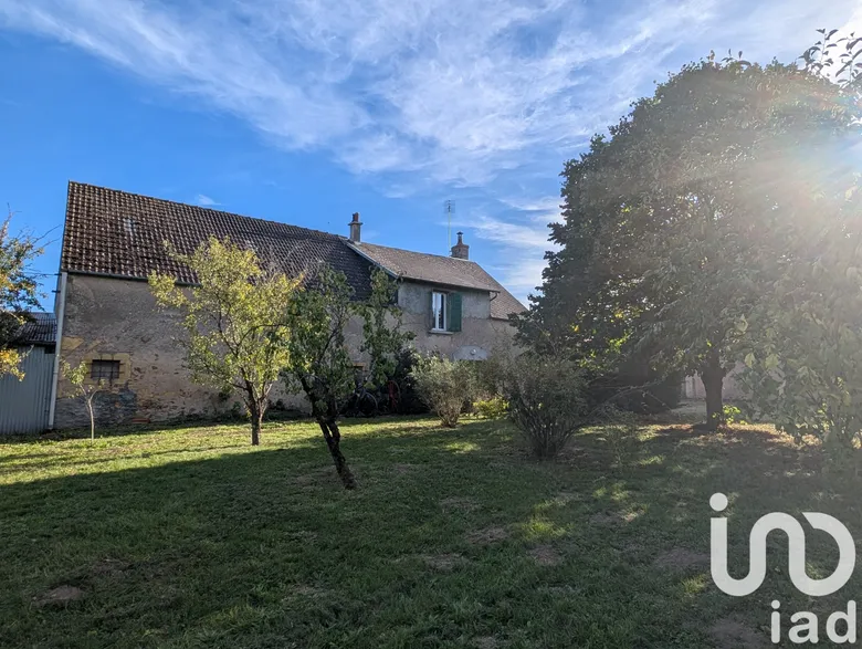 Maison 6 pièces 108 m² · à Châteaumeillant · 108 m² · 64 800 €