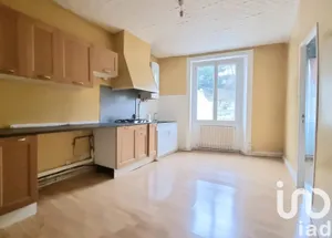 Apartment at Saint-Étienne (42100)