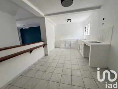 Appartement à Saint-Pierre (97432)