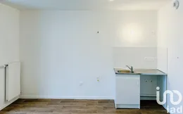 Apartment in Bondy (93140)
