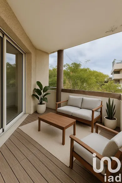Apartment in Nîmes (30900)