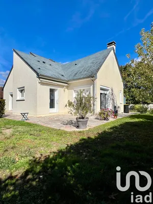 House at Bourges (18000)