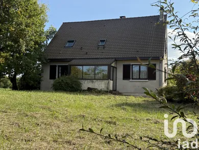 Traditional house in Salins (77148)