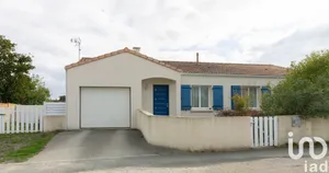 Traditional house at Maché (85190)