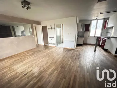 Appartement à Saint-Denis-de-l'Hôtel (45550)