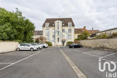 Apartment in Moissy-Cramayel (77550)