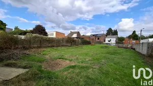 Land at Pont-sur-Sambre (59138)