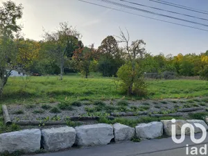 Terrain à bâtir à Montmorot (39570)