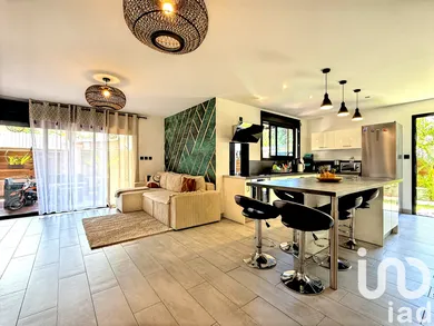 House in Saint-Pierre (97410)