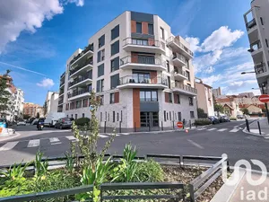 Apartment in Bois-Colombes (92270)