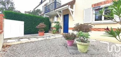 Traditional house in Élancourt (78990)