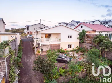 House at Sainte-Marie (97438)